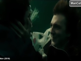 Daniel Radcliffe kissing