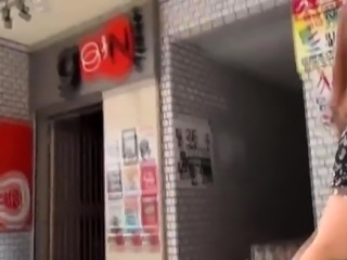 Kinky japanese babe pees