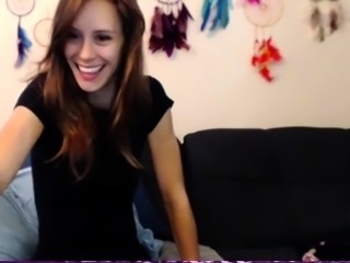 Cute amateur webcam teen girl toying pussy on webcam