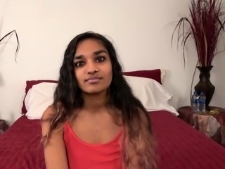 Brunette hookup amateur blowjob and dirtytalk sexdate