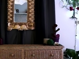 Amateur brunette ariana marie solo toying