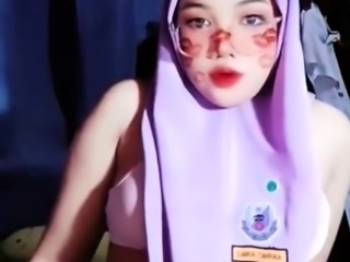 Budak Sekolah Betul Ke Atau Cosplay Je?