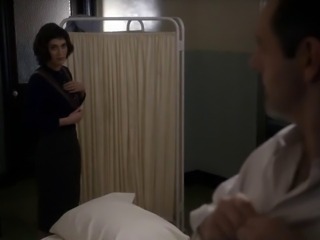 Lizzy Caplan - Masters of Sex 06