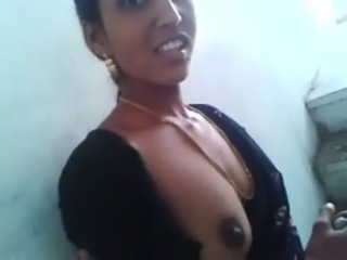 South Indian Neighbour Aunty Boobs & Choot Capture free