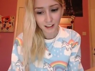 Adorable blonde teen with tiny boobs puts her marvelous ass