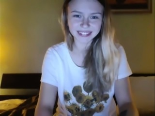 Sweetest teen camgirl living